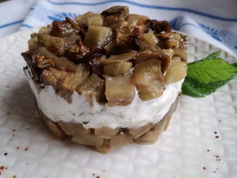 caponata di melanzane-con-yoghurt-alla-menta @fraduefuochi