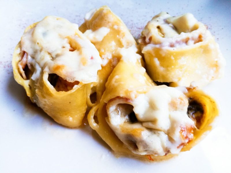 rosette prosciutto cotto porcini e crema al parmigiano ©Fraduefuochi