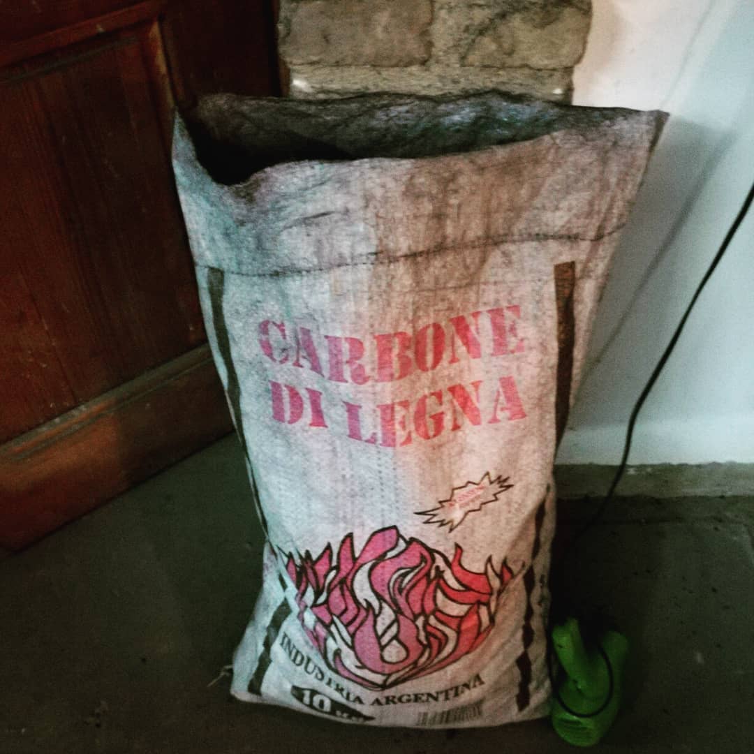 Il carbone di legna @fraduefuochi