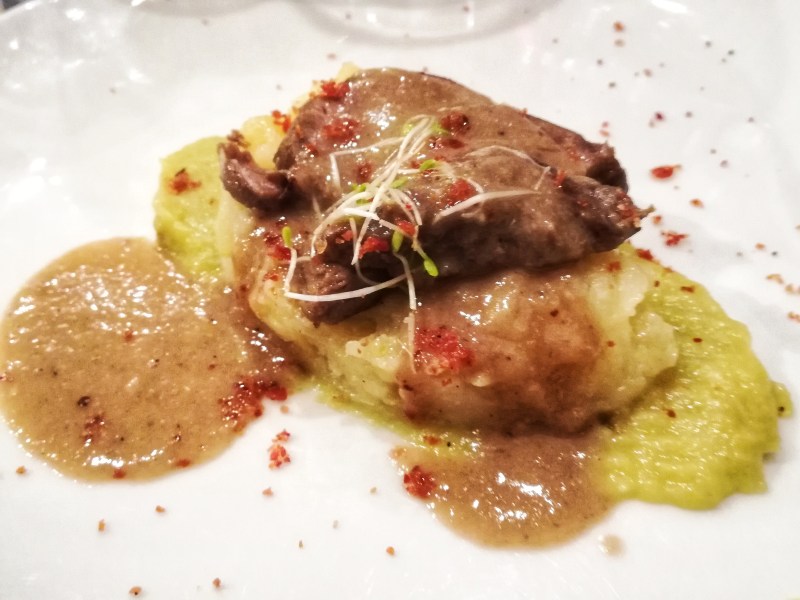 guancia di maiale in bianco con salsa al rafano e patate in tecia @fraduefuochi