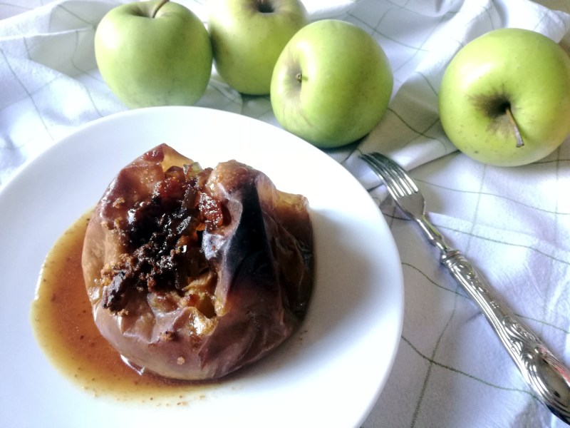 mele cotte cedro e amaretti