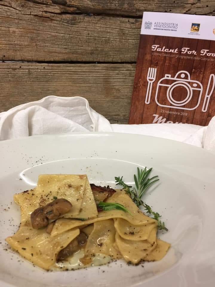 maltagliati al farro con porcini e cipolle caramellate