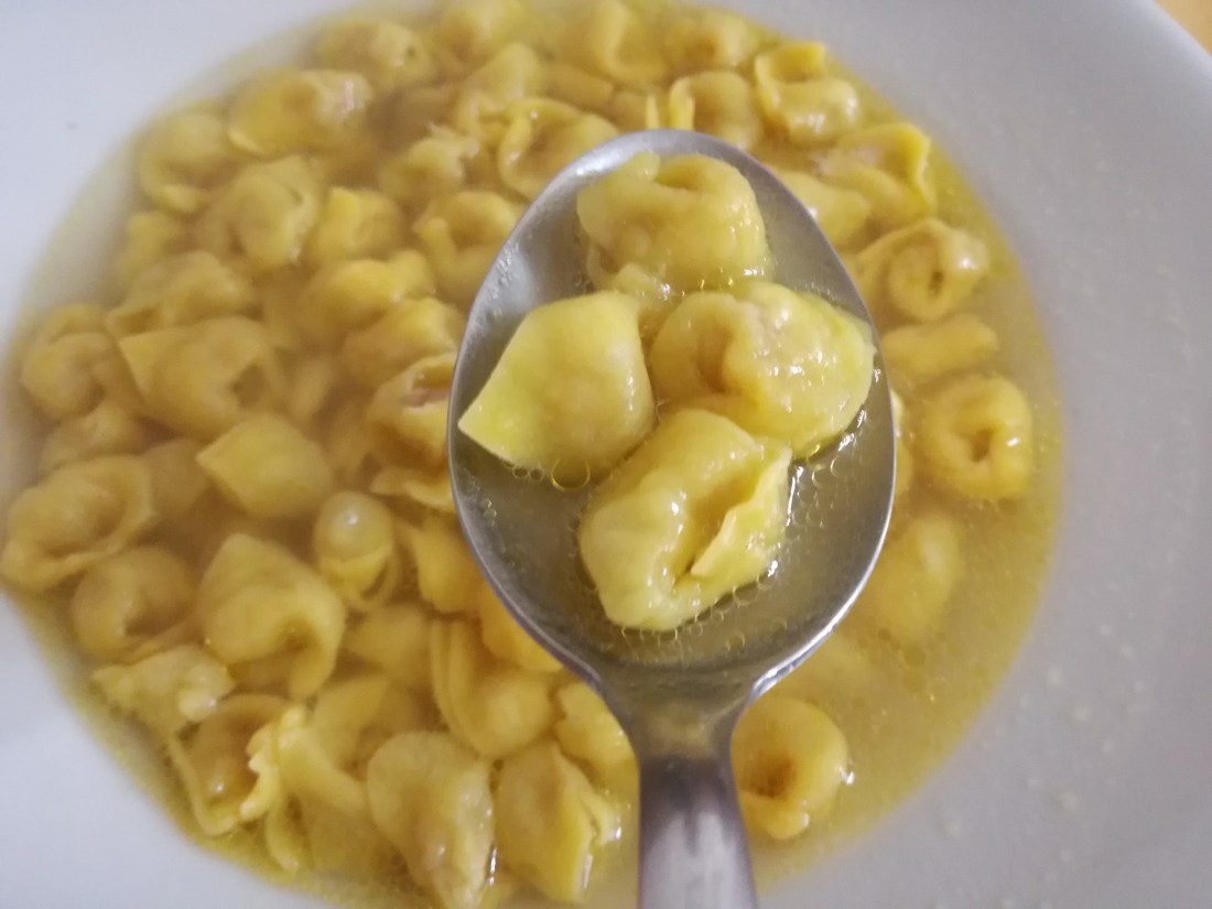 tortellini in brodo