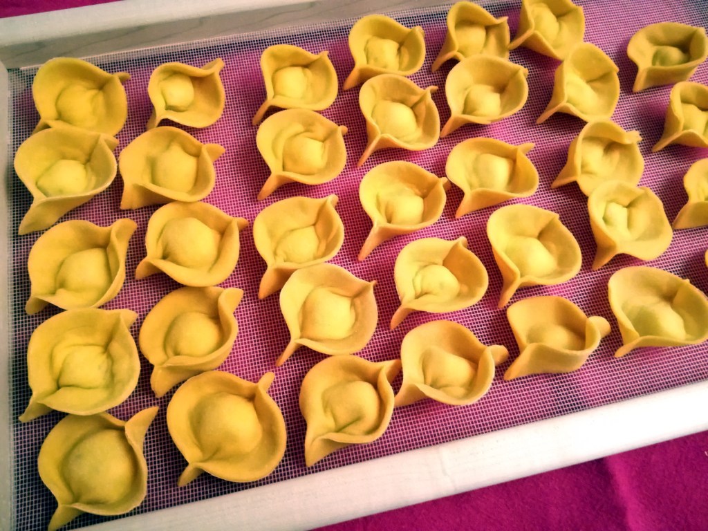 ravioli di patate e pecorino sul telaio