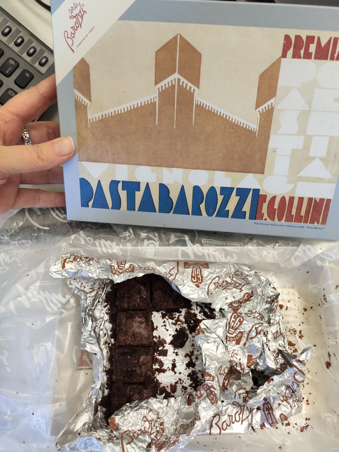 la confezione della torta Barozzi