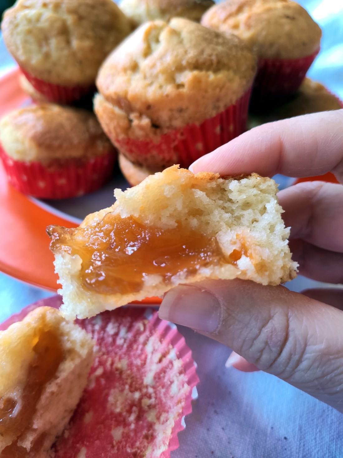Muffin cioccolato bianco e marmellata arance