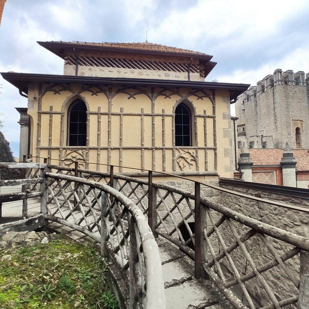 Rocchetta Mattei - giardino pensile